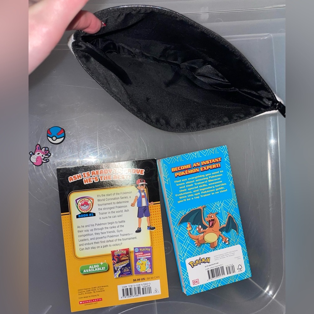Pokemon Bundle - Picture 5 of 5